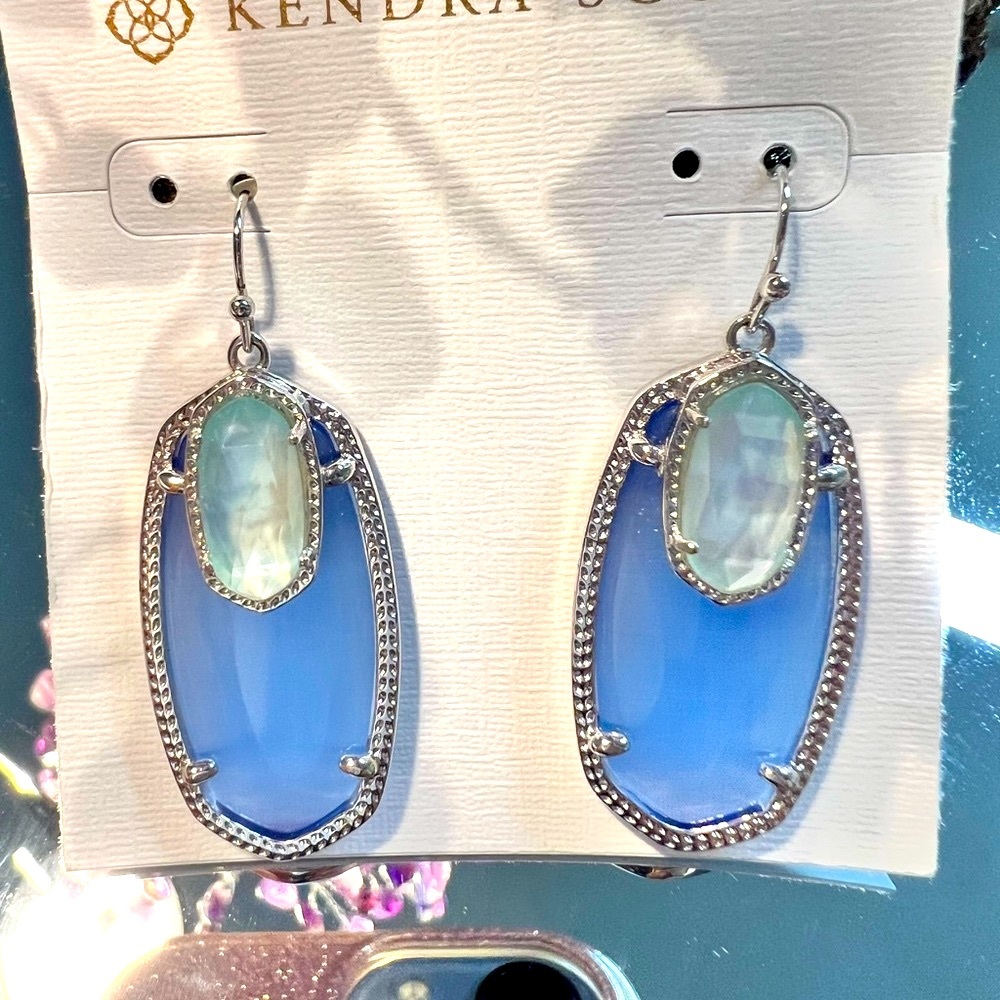 NWT Kendra Scott RARE Emmy Earrings Periwinkle Catseye Light Blue Illusion Silve